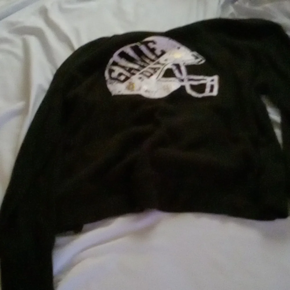 Clothes - Picture 2 of 3